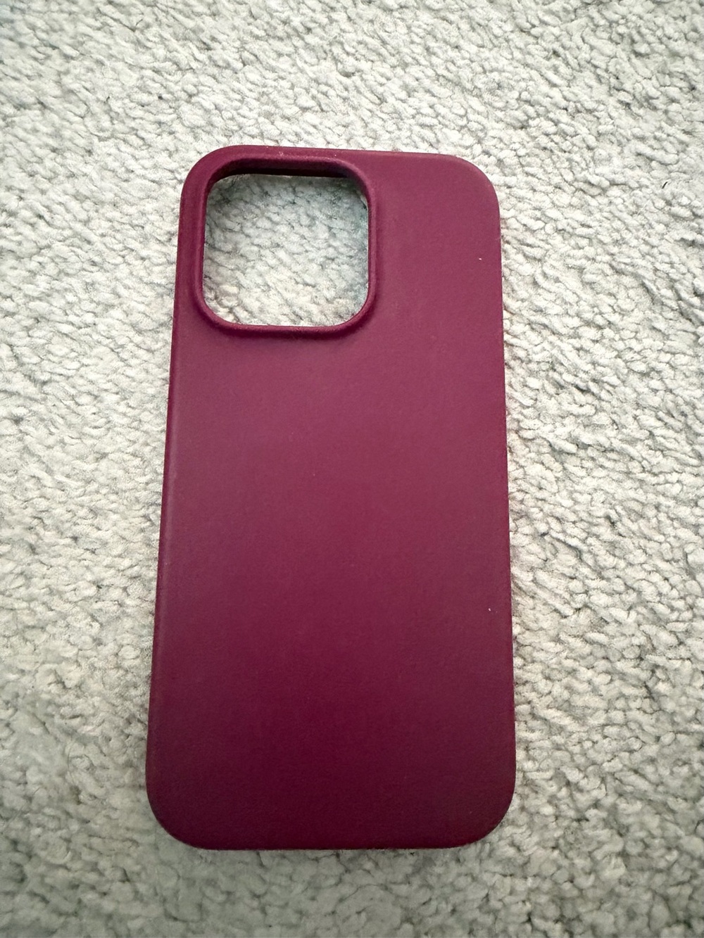 Plum Protective iPhone 14 Pro Case - Burgundy